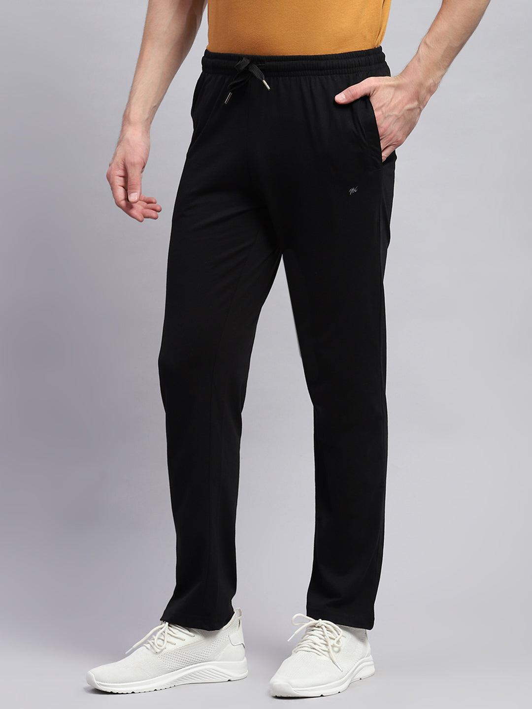 Men Black Solid Regular Fit Lower