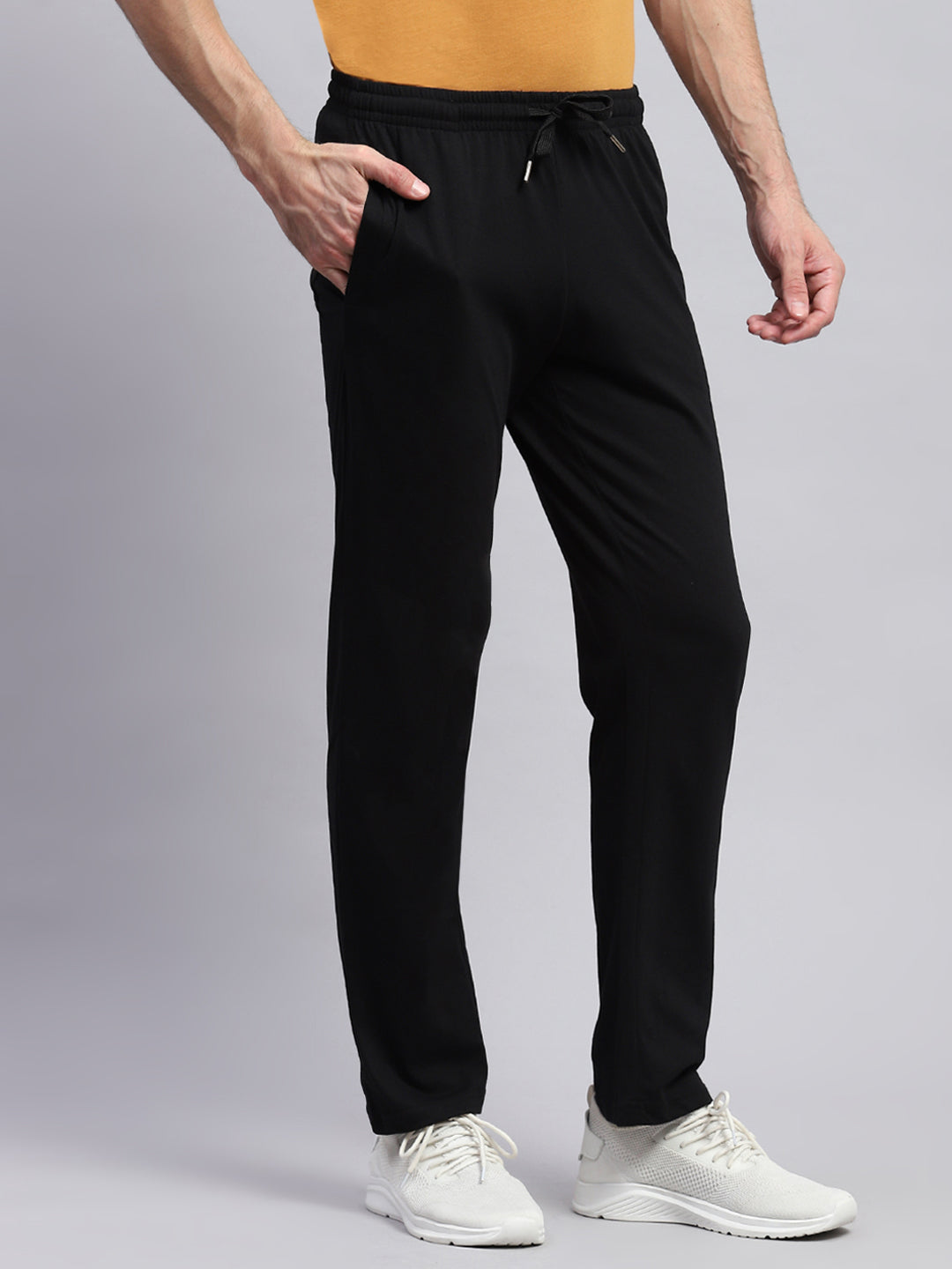 Men Black Solid Regular Fit Lower