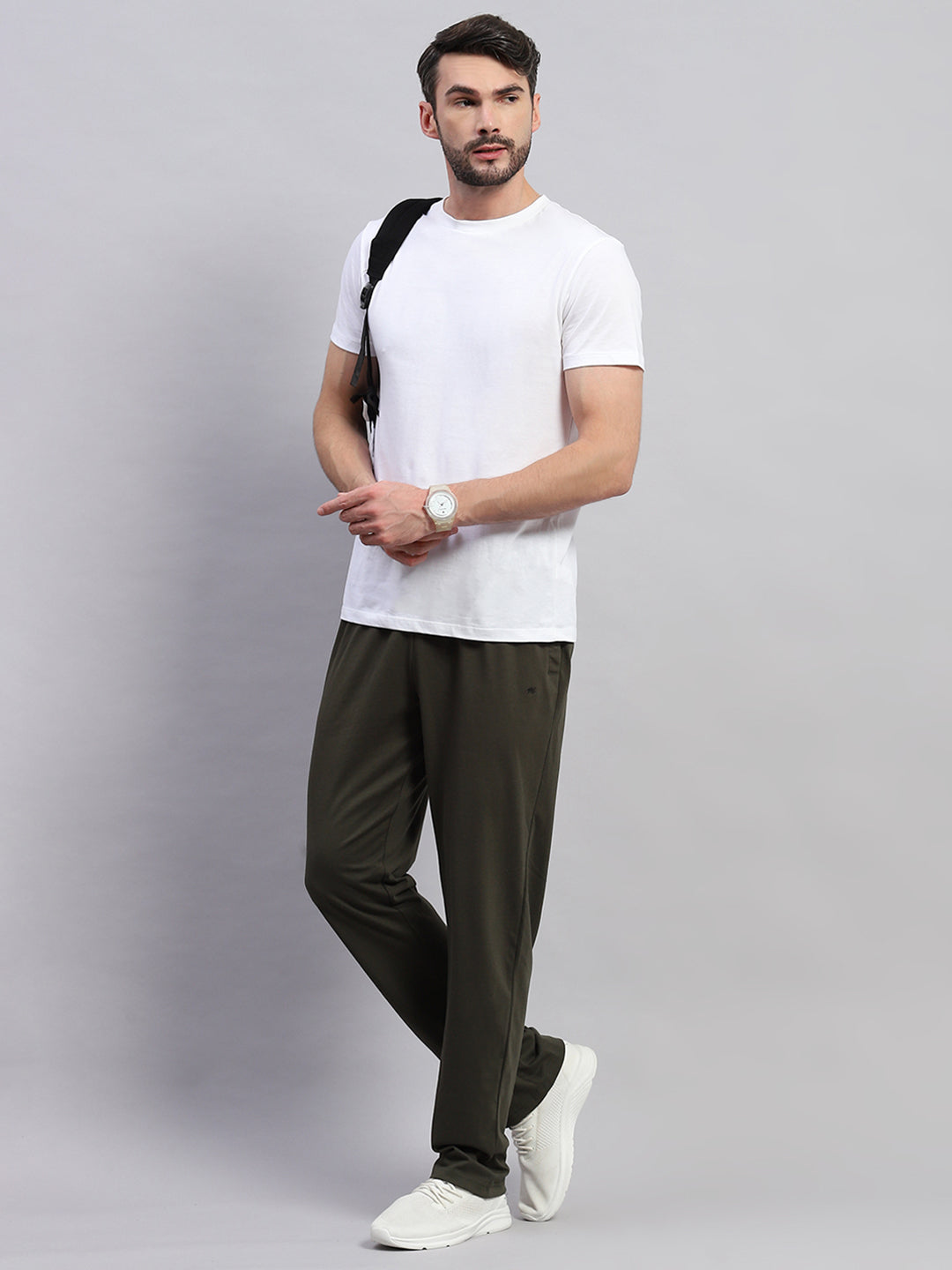 Men Olive Solid Regular Fit Lower