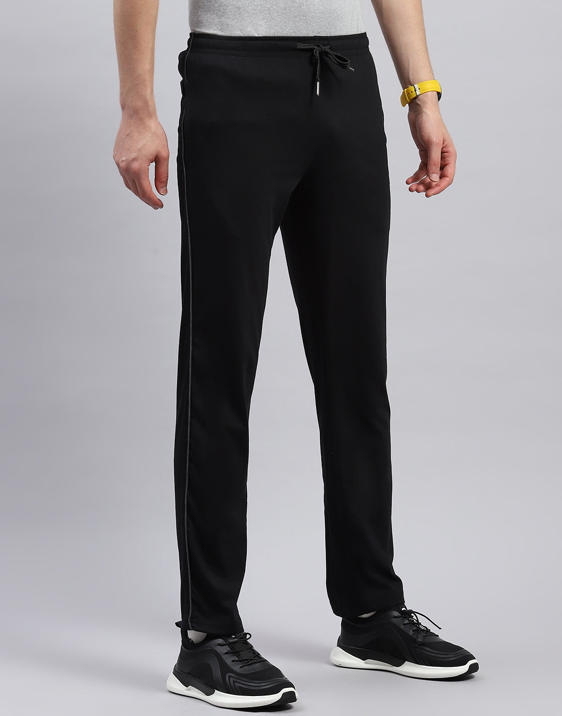 Men Black Solid Regular Fit Lower