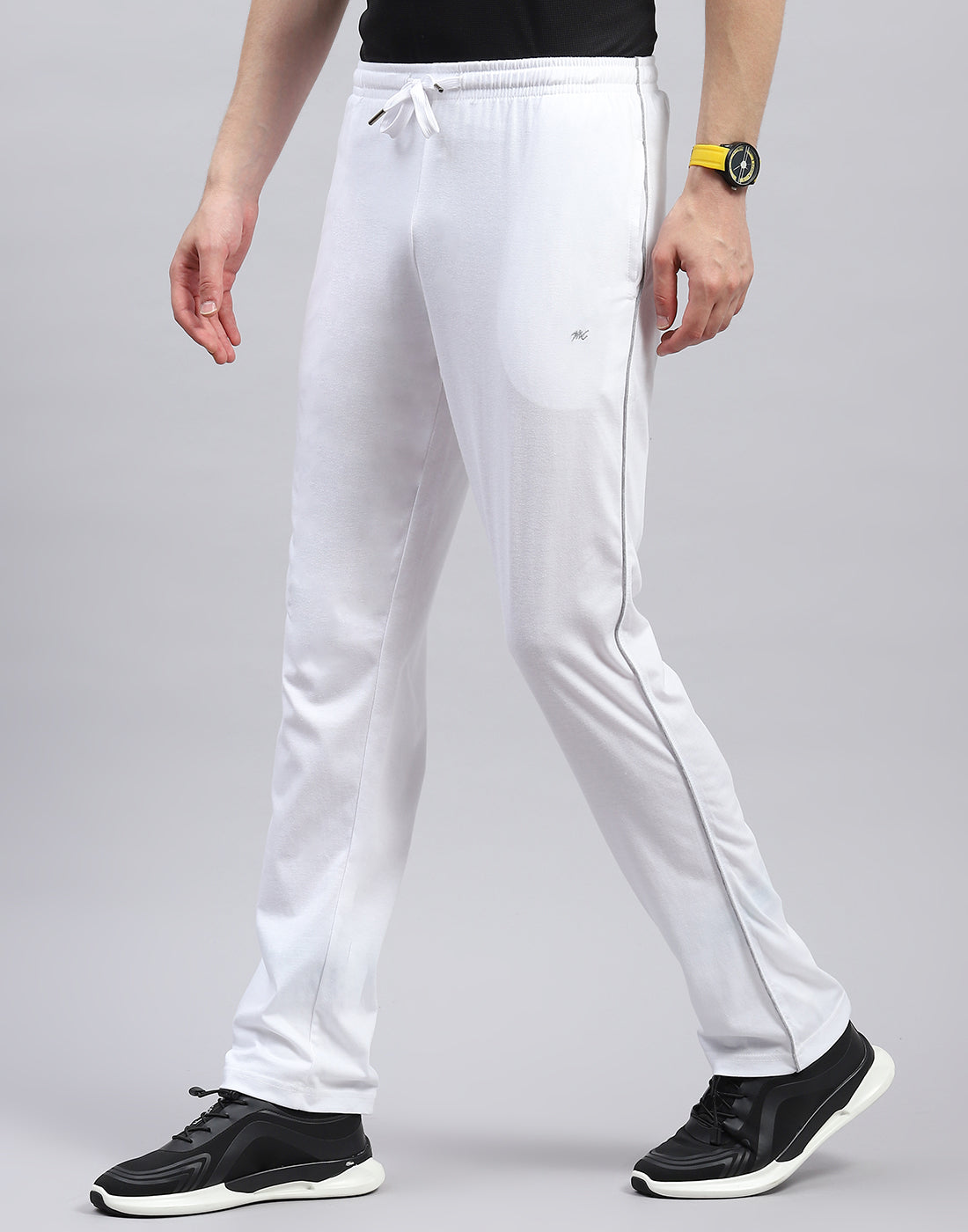 Men White Solid Regular Fit Lower