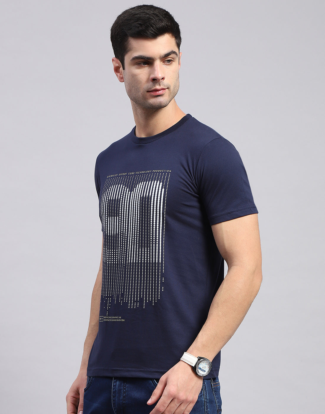 Men Navy Blue & Rust Solid Round Neck Half Sleeve T-Shirt