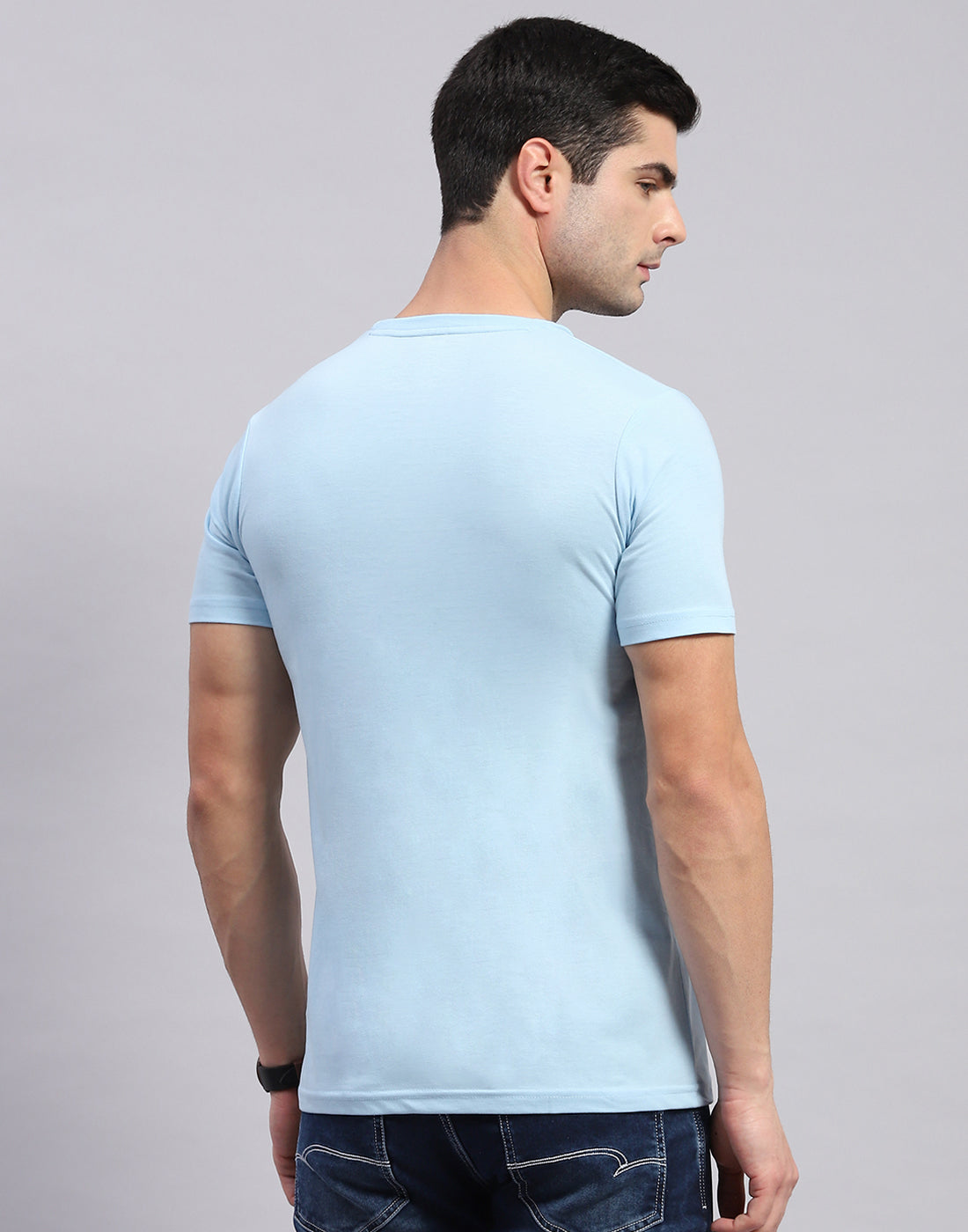 Men Grey & Blue Solid Round Neck Half Sleeve T-Shirt