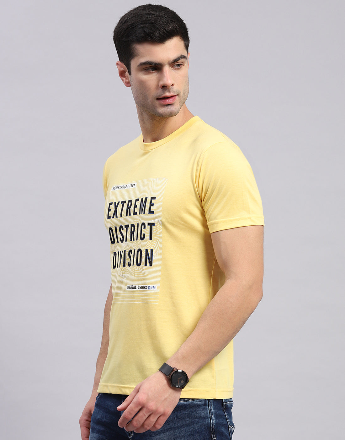 Men Olive & Yellow Solid Round Neck Half Sleeve T-Shirt