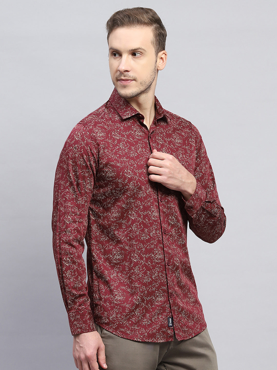 Men Maroon Printed Collar Full Sleeve Shirt