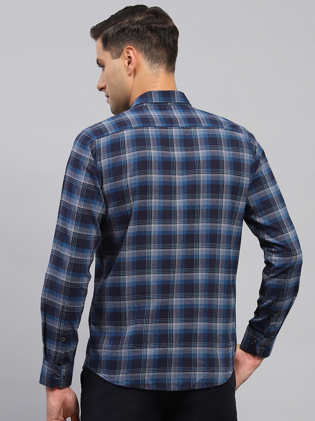 Men Navy Blue Check Spread Collar Full Sleeve Shirt