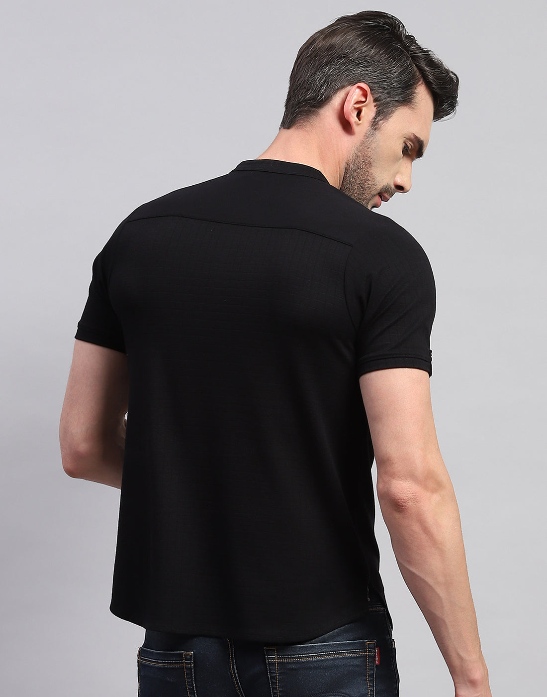 Men Black Solid Band Collar Half Sleeve T-Shirt