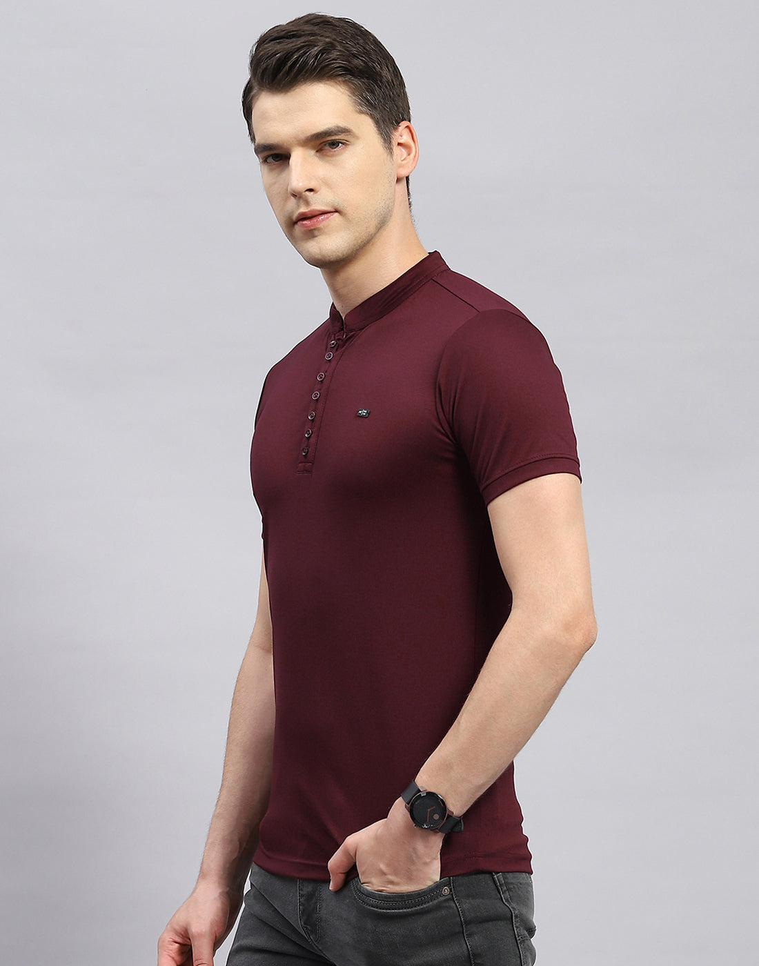 Men Maroon Solid Band Collar Half Sleeve T-Shirt