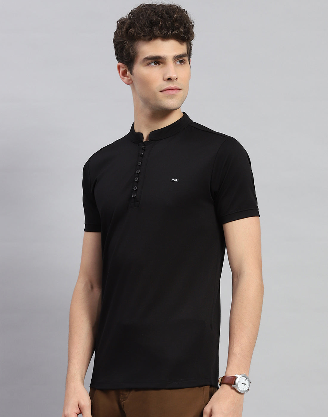 Men Black Solid  Mandarin Neck Half Sleeve T-Shirt