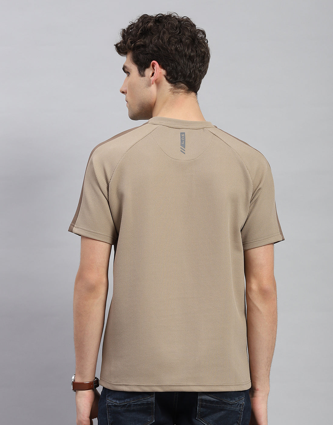 Men Khaki Printed Round Neck Half Sleeve T-Shirt