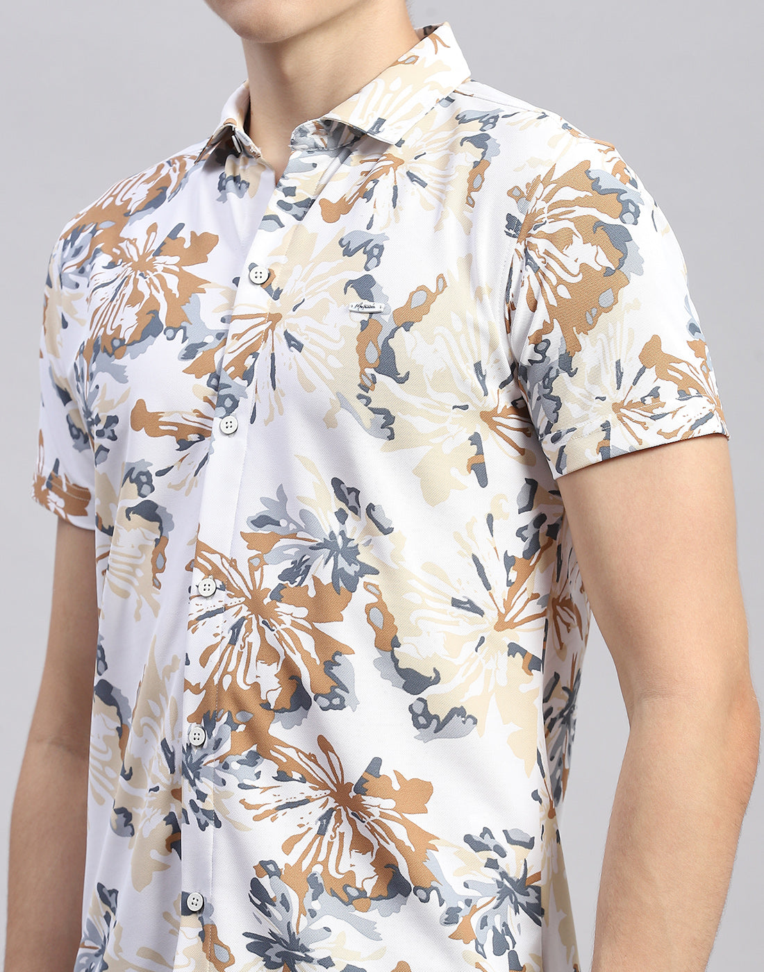 Men White Floral Print Collar Half Sleeve Shirt