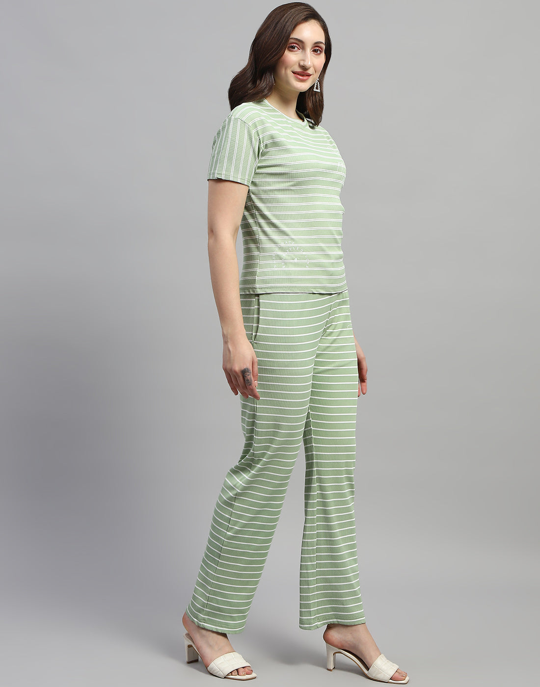 Women Green Printed Round Neck Half Sleeve Cords Set