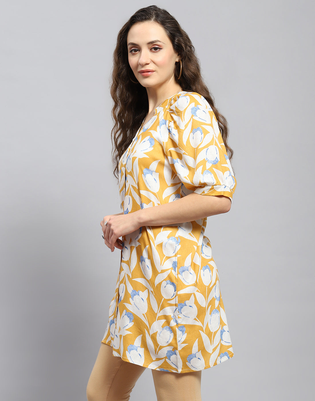 Women Mustard Printed Mandarin Collar Short Sleeve Tunic