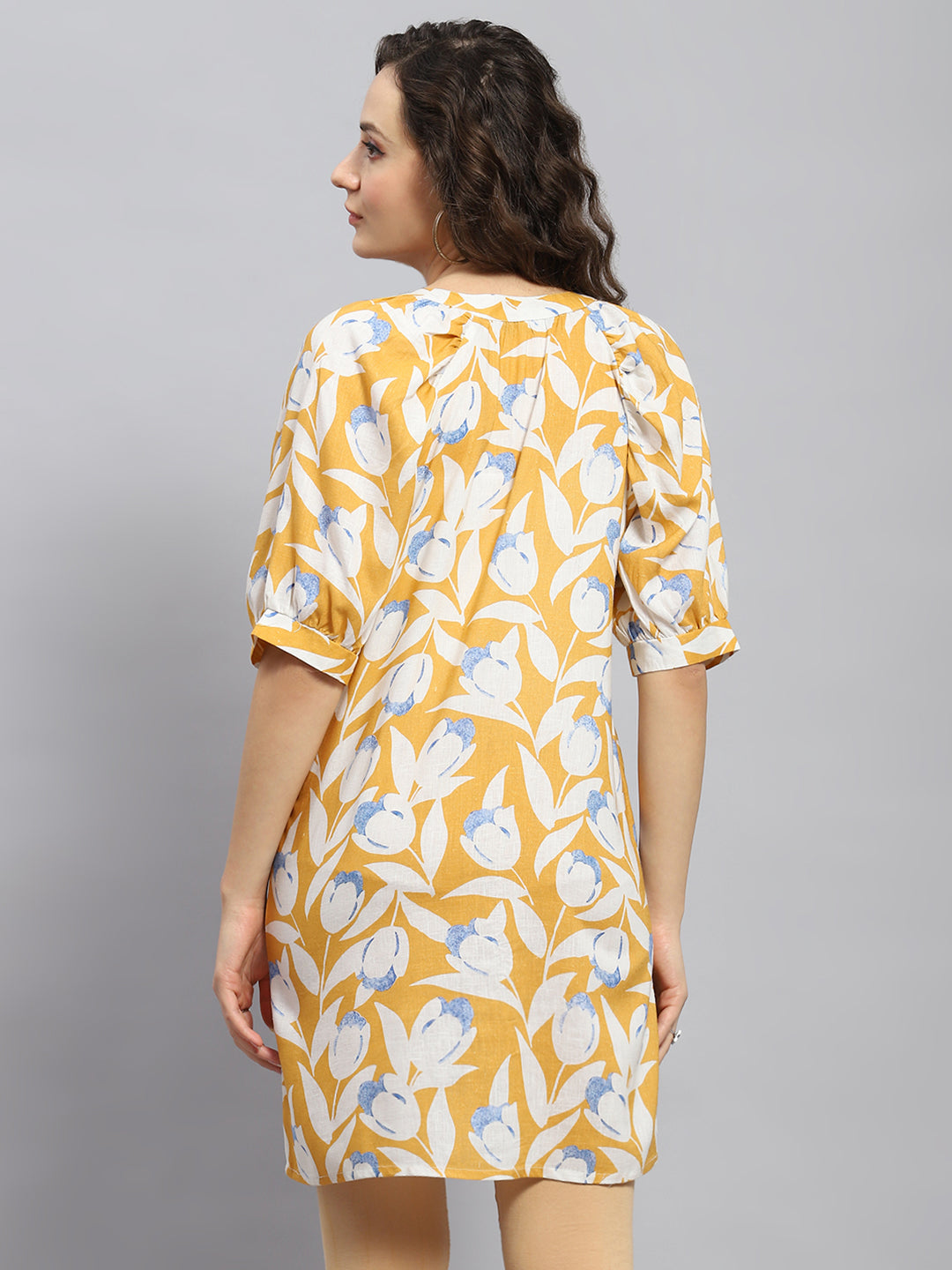 Women Mustard Printed Mandarin Collar 3/4 Sleeve Tunic