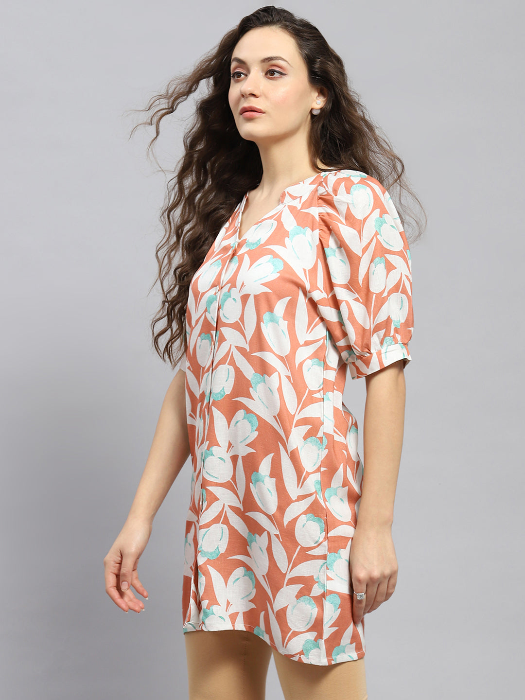 Women Peach Printed Mandarin Collar 3/4 Sleeve Tunic