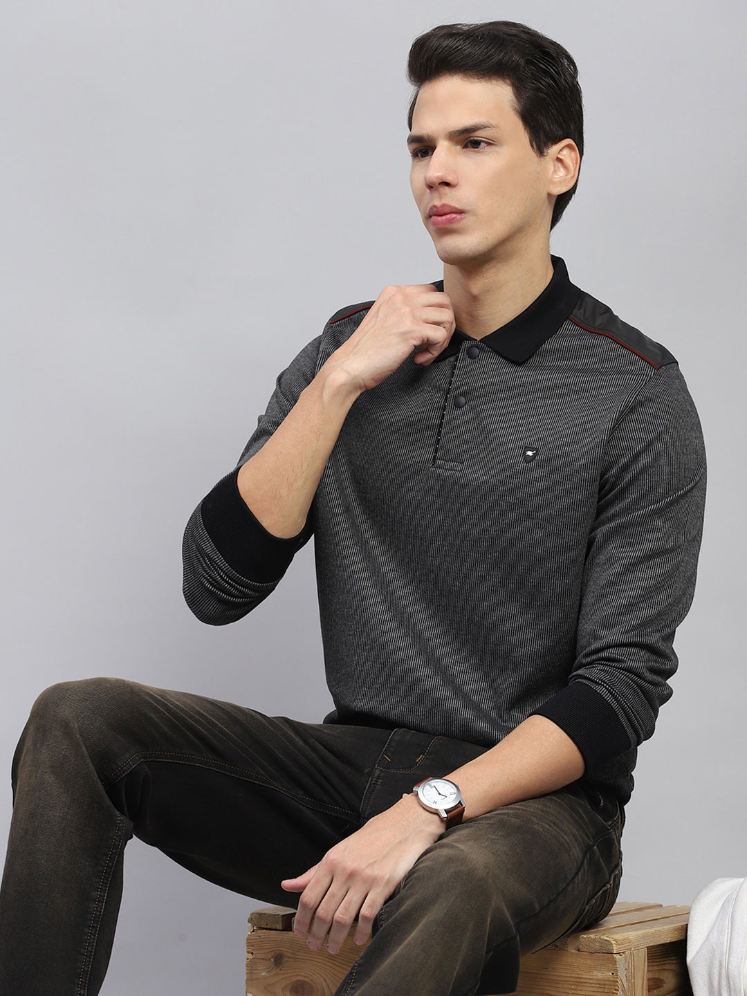 Men Black Solid Collar Full Sleeve Winter T-Shirt