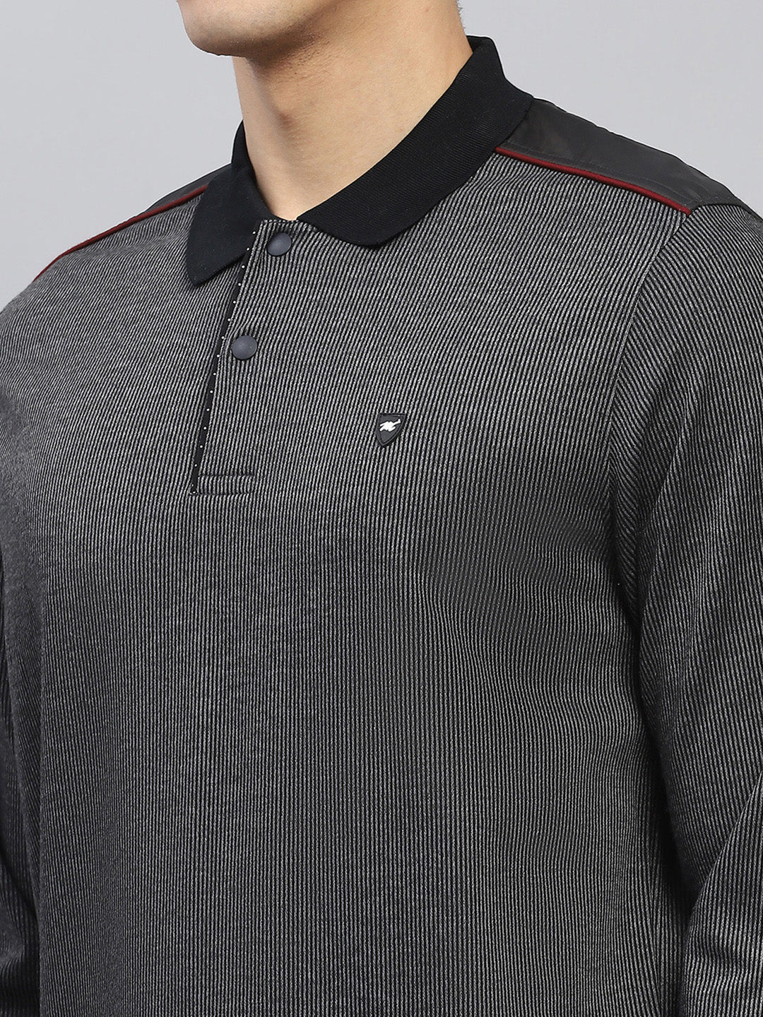 Men Black Solid Collar Full Sleeve Winter T-Shirt