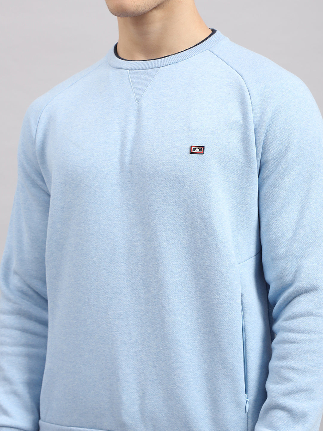 Men Blue Solid Round Neck Full Sleeve Sweatshirt