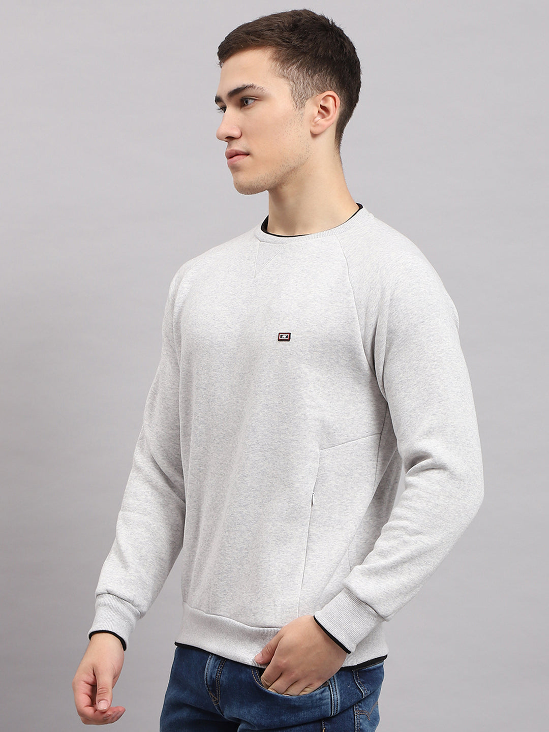 Men Grey Solid Round Neck Full Sleeve Sweatshirt