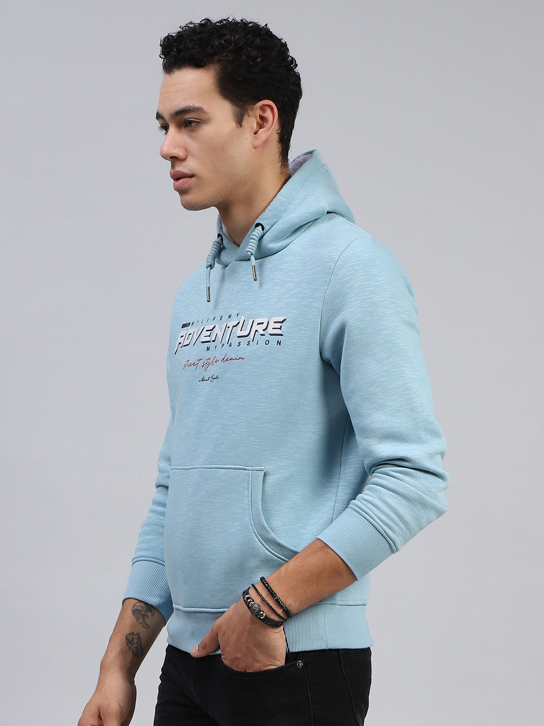 Men Blue Printed Hooded Full Sleeve Sweatshirt