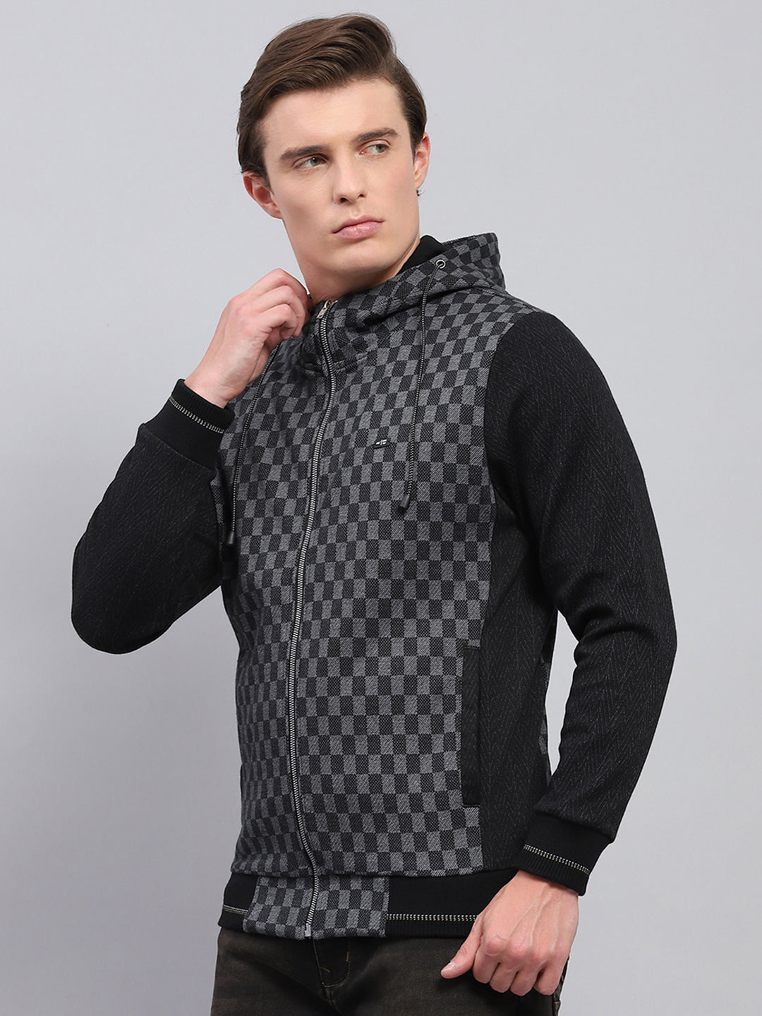 Men Black Printed Hooded Full Sleeve Sweatshirt