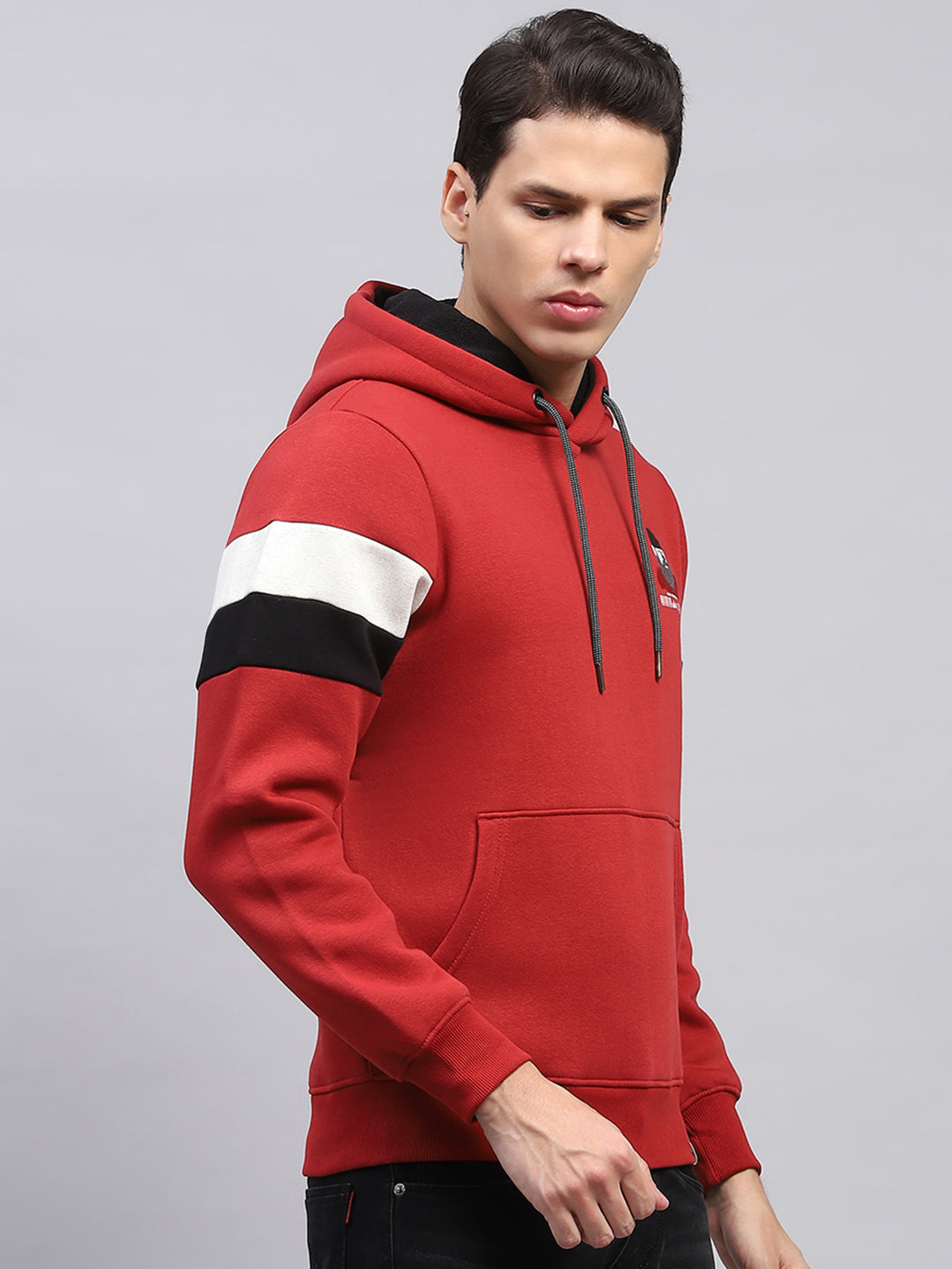 Men Maroon Printed Hooded Full Sleeve Sweatshirt