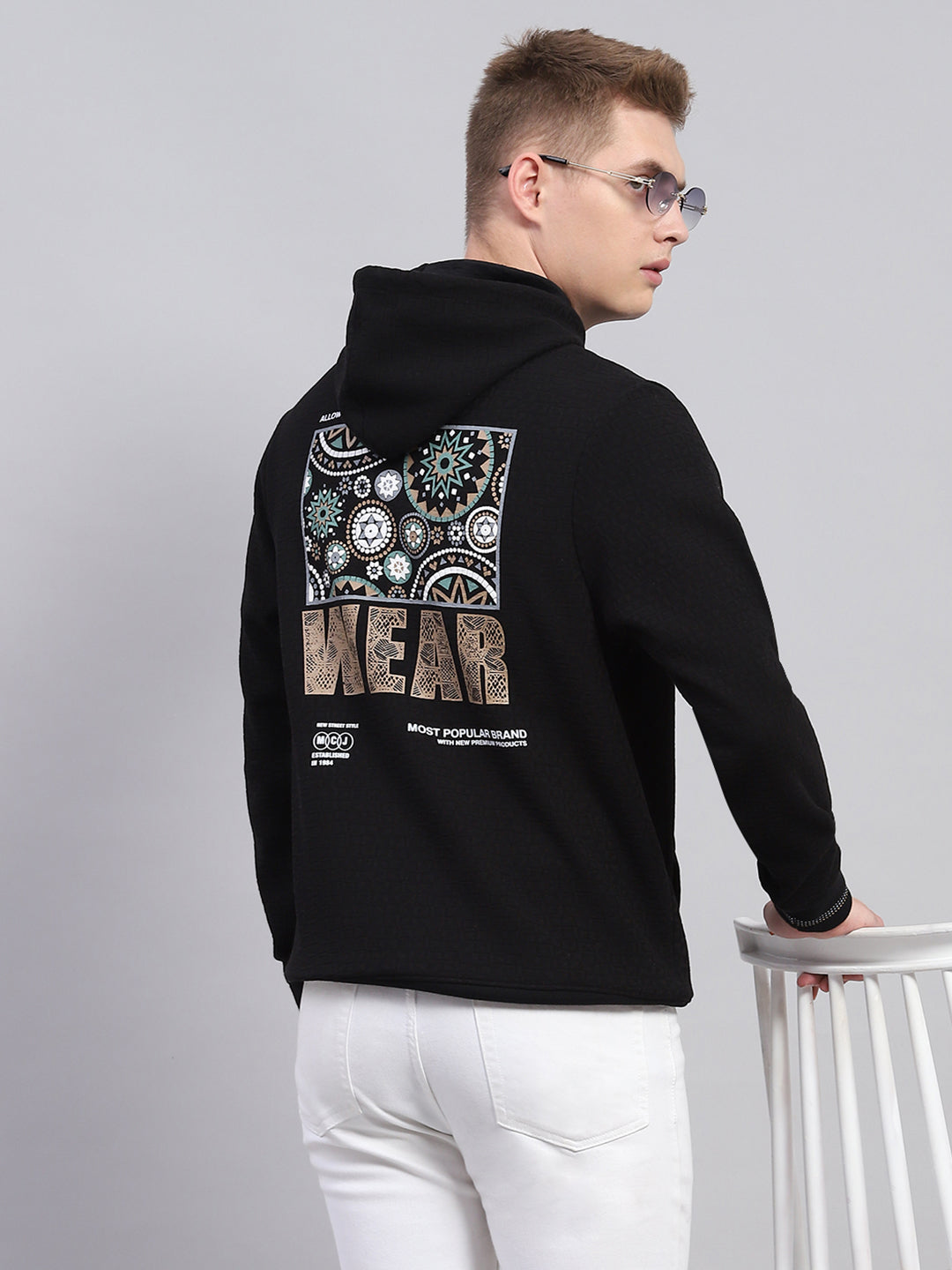 Men Black Printed Hooded Full Sleeve Sweatshirt