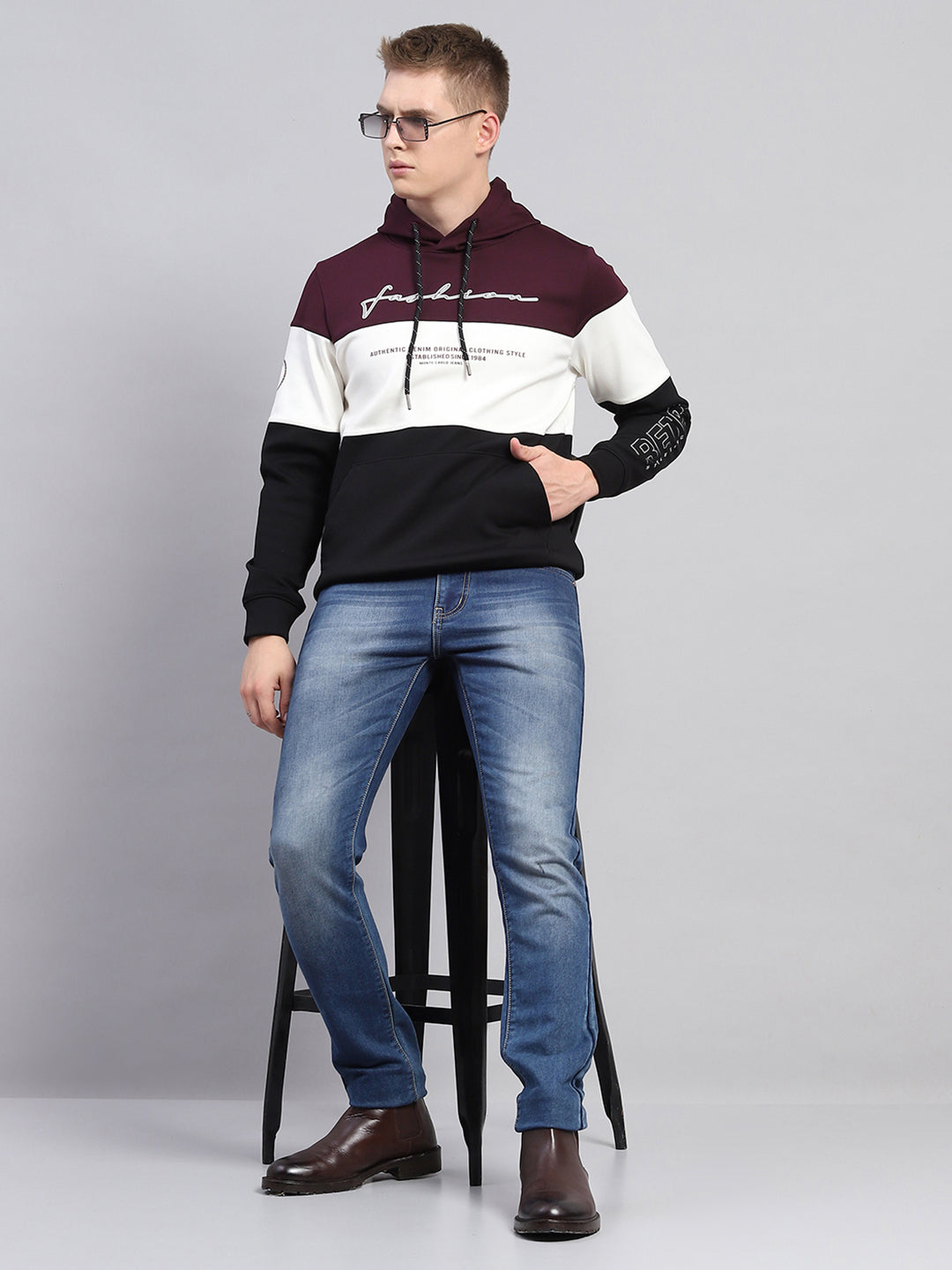 Men Maroon Printed Hooded Full Sleeve Sweatshirt