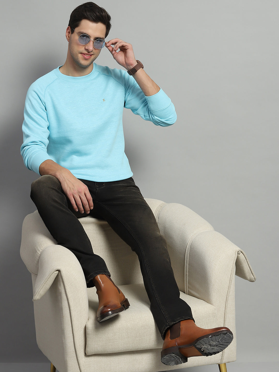 Men Turquoise Blue Solid Round Neck Full Sleeve Sweatshirt