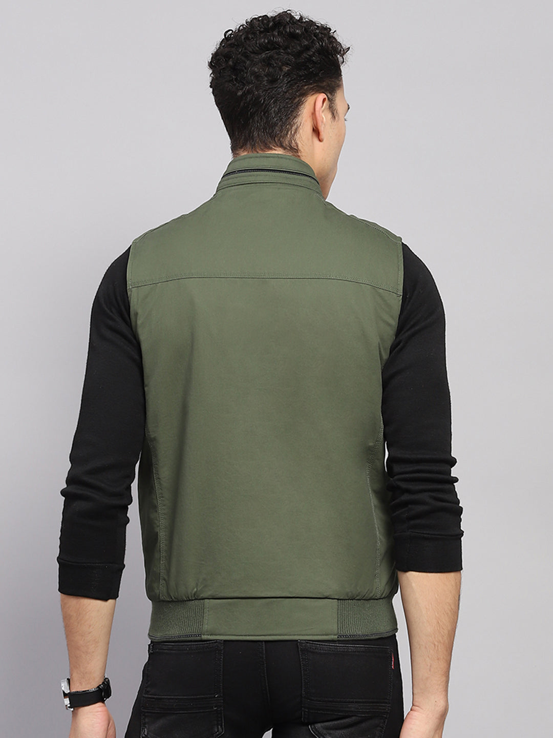 Men Olive Solid Mock Neck Sleeveless Jacket