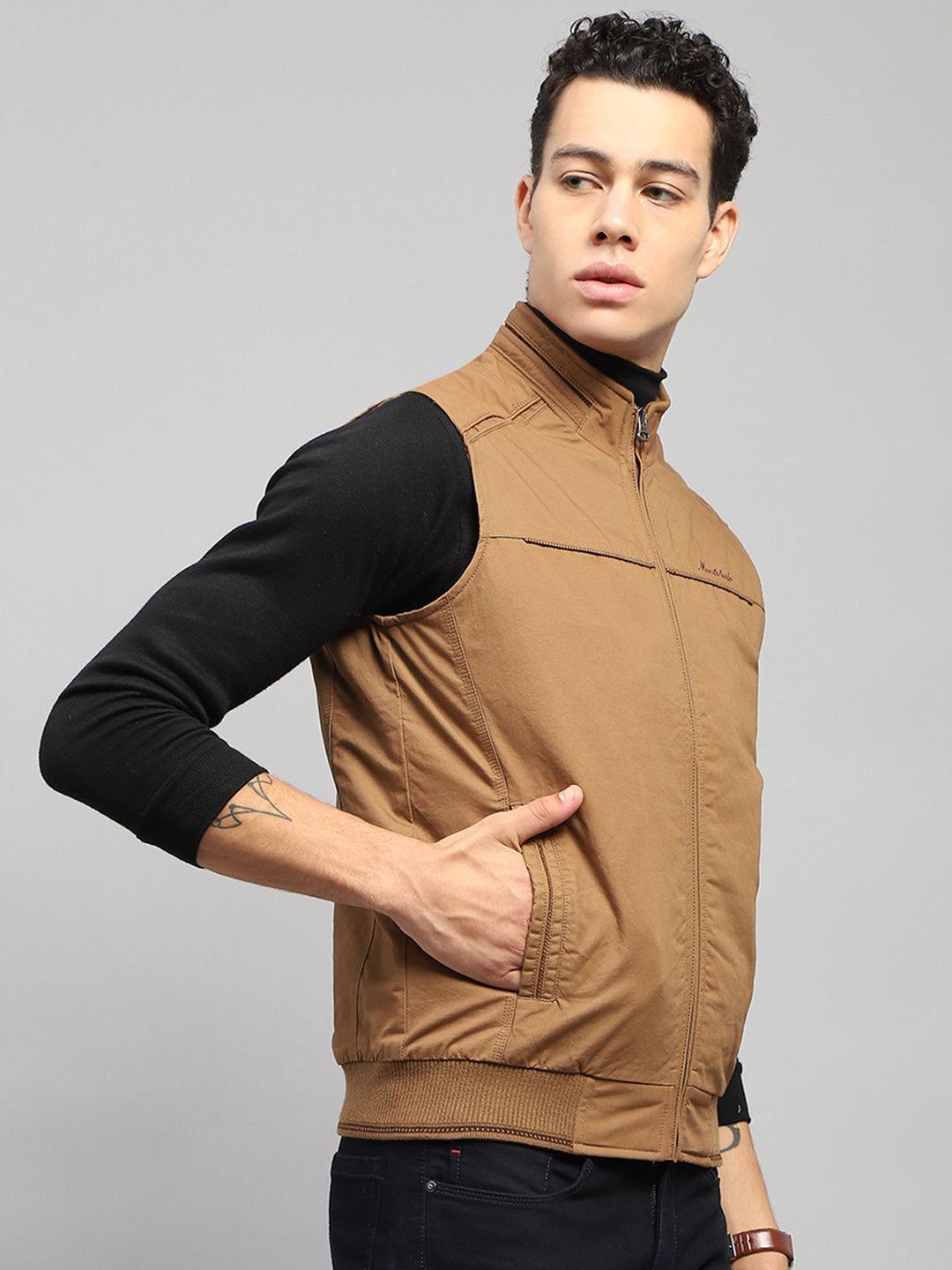 Men Brown Solid Mock Neck Sleeveless Jacket