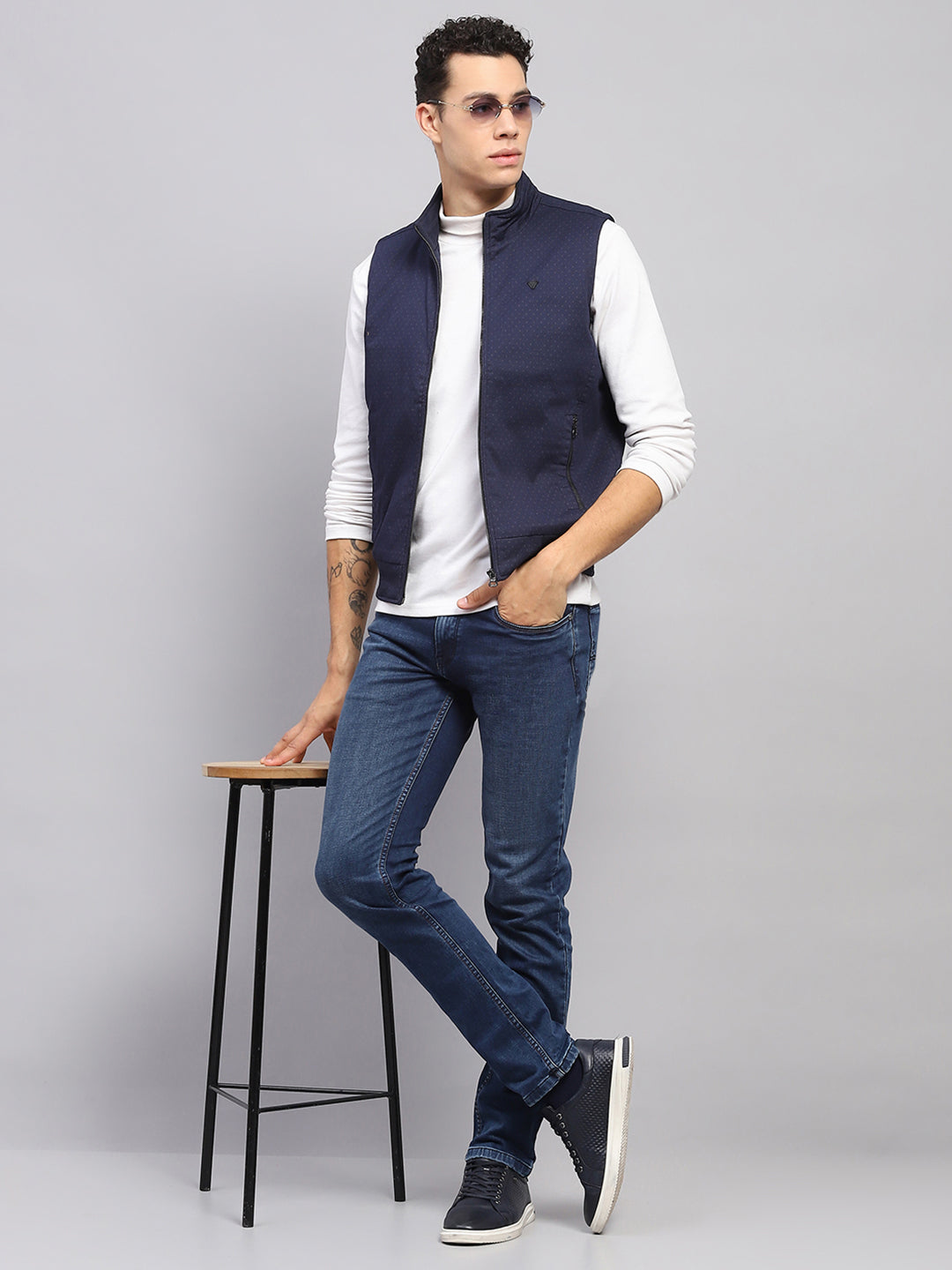 Men Navy Blue Solid Mock Neck Sleeveless Jacket