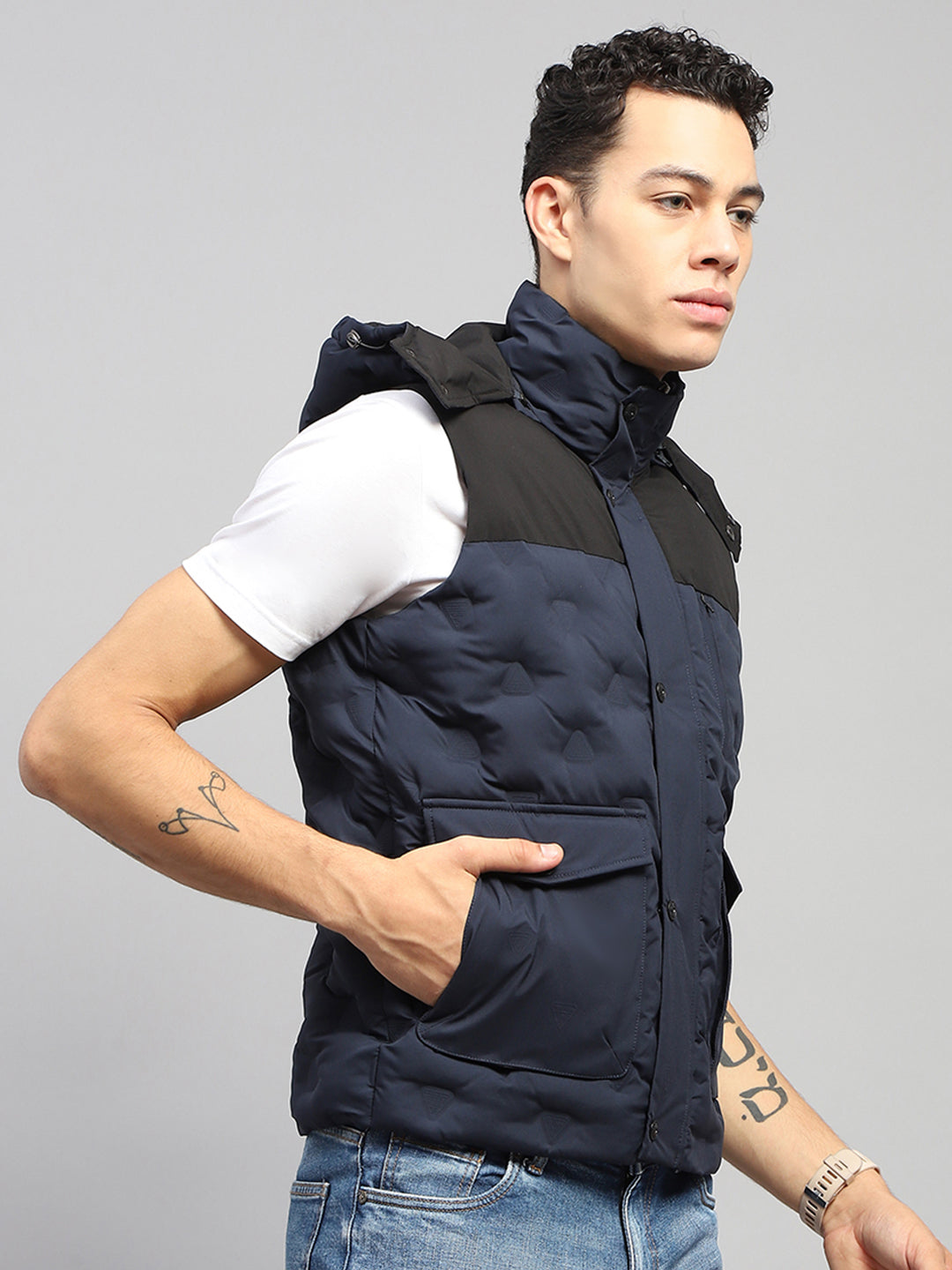 Men Navy Blue Solid Hooded Sleeveless Jacket