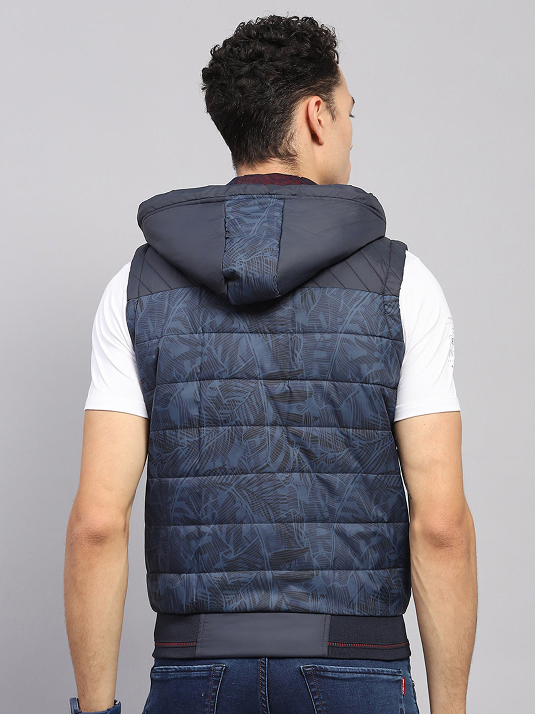 Men Blue Solid Hooded Sleeveless Jacket