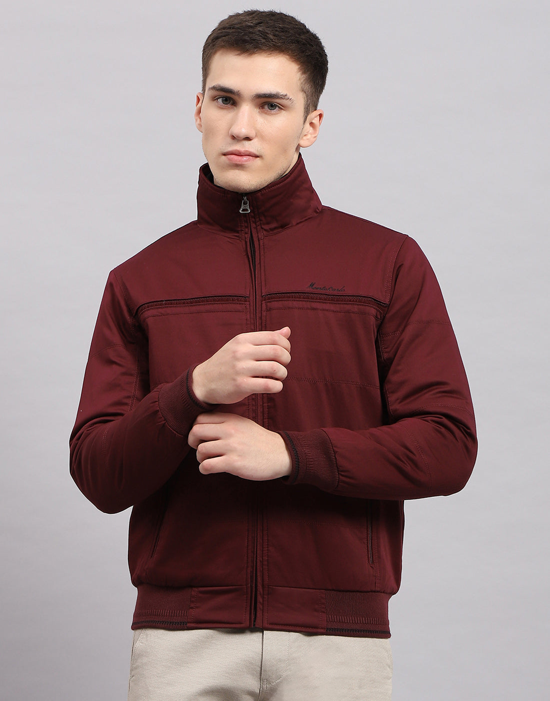 Men Maroon Solid Mock Neck Sleeveless Jacket