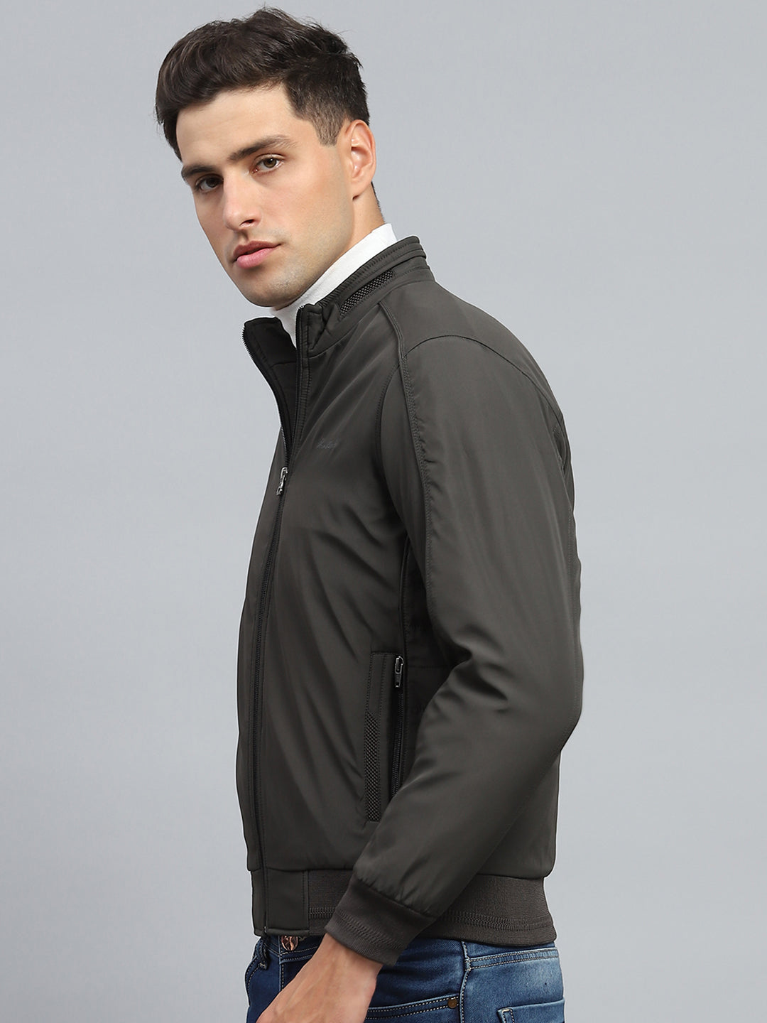 Men Black Solid Mock Neck Full Sleeve Jacket