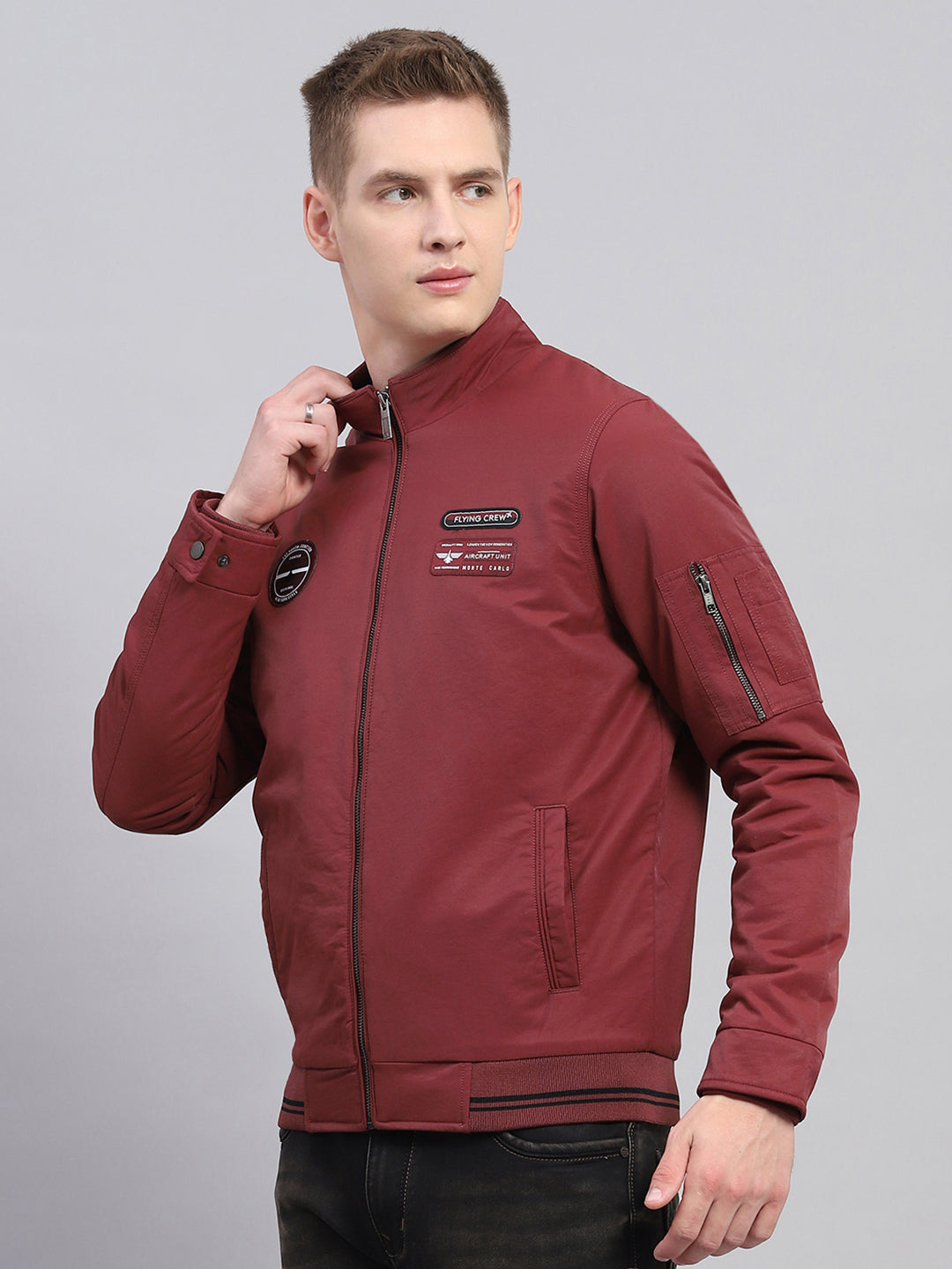 Men Maroon Solid Mock Neck Full Sleeve Jacket