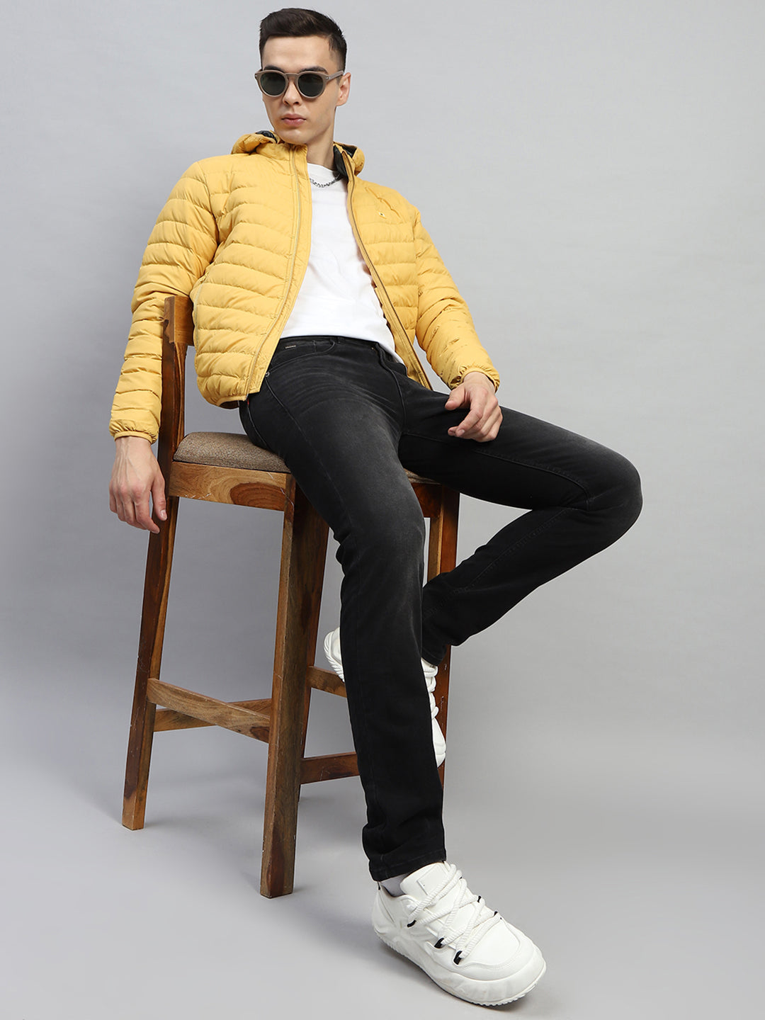 Men Yellow Solid Hooded Full Sleeve Jacket