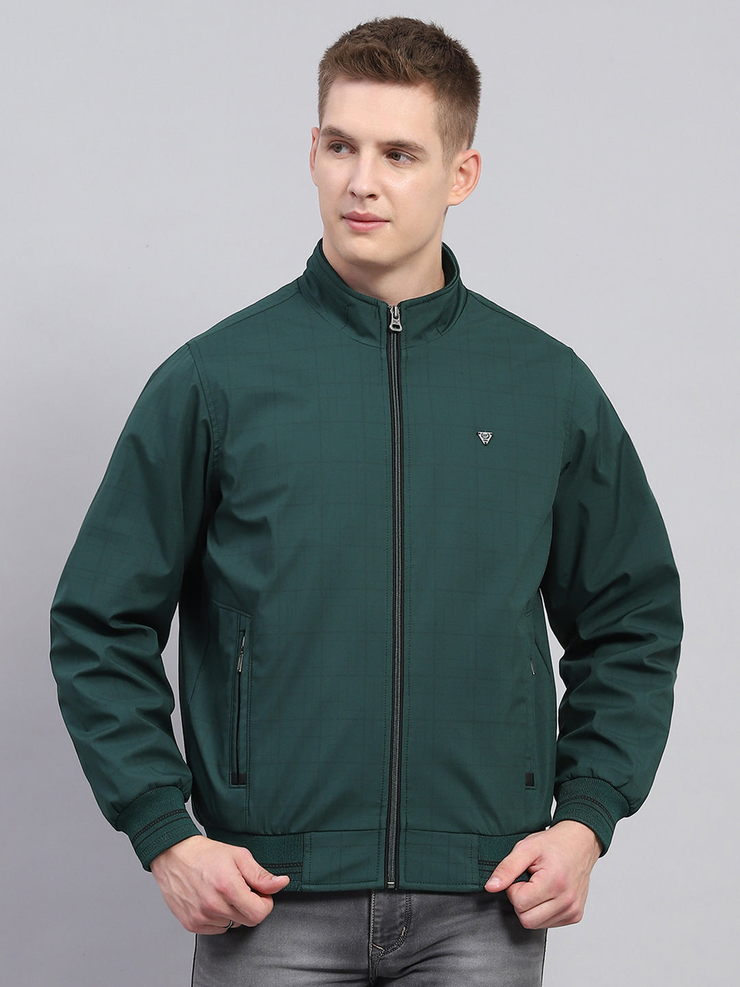 Men Green Solid Mock Neck Full Sleeve Jacket