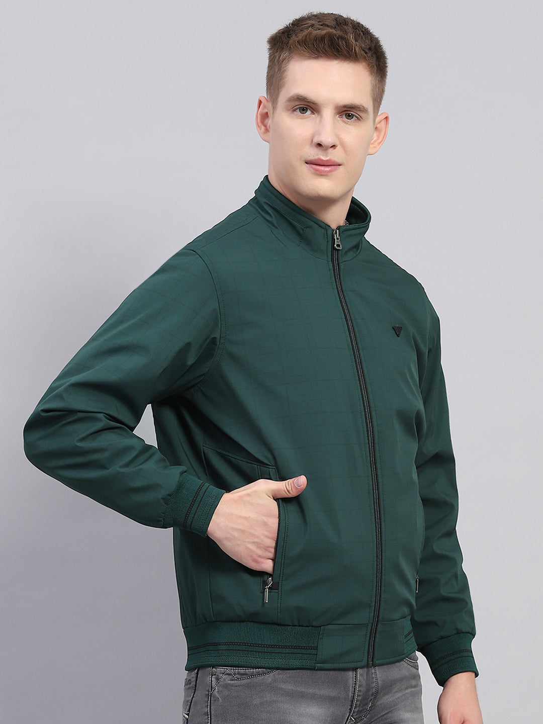 Men Green Solid Mock Neck Full Sleeve Jacket