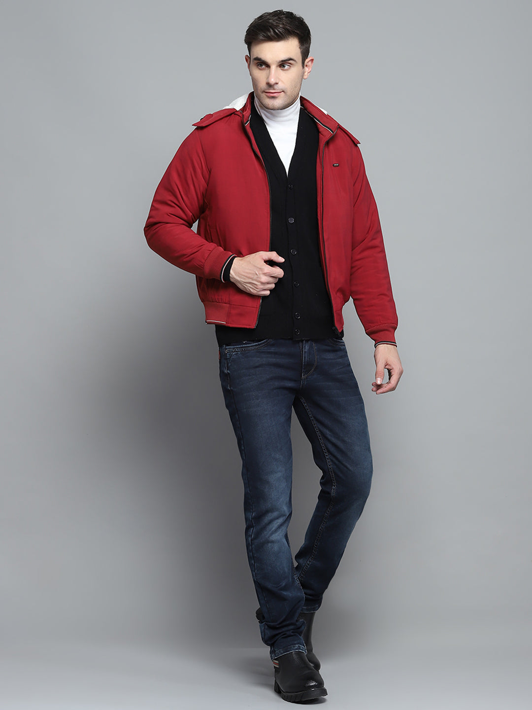 Men Red Solid Detachable Hood Full Sleeve Jacket