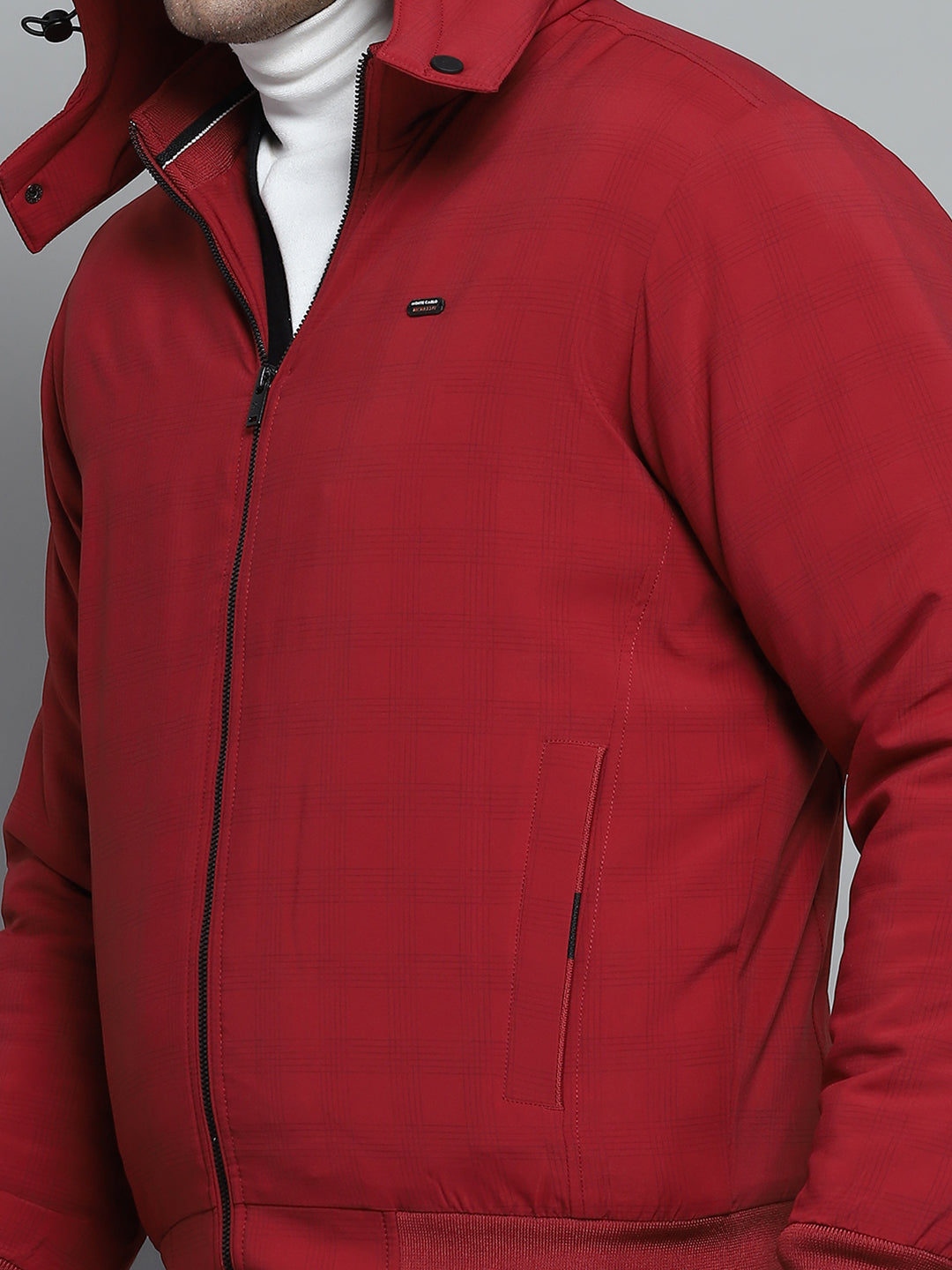 Men Red Solid Detachable Hood Full Sleeve Jacket