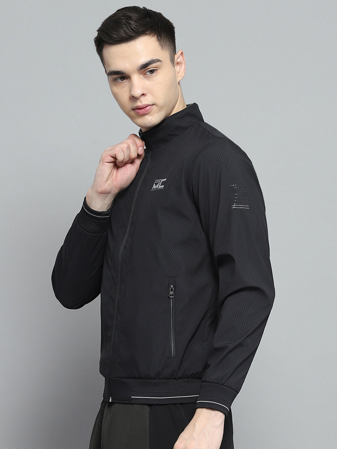 Men Black Solid Mock Neck Full Sleeve Jacket