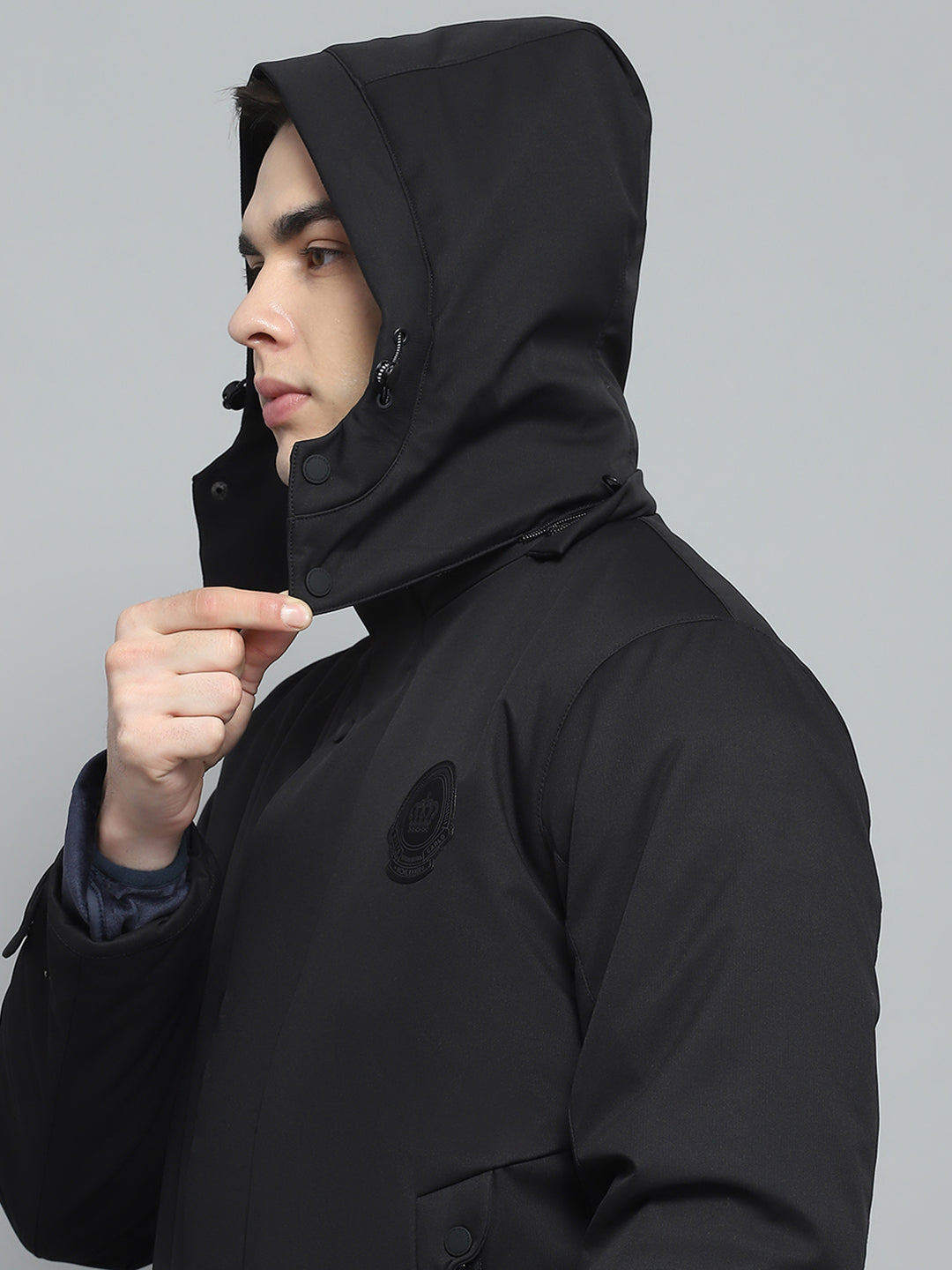 Men Black Solid Detachable Hood Full Sleeve Jacket