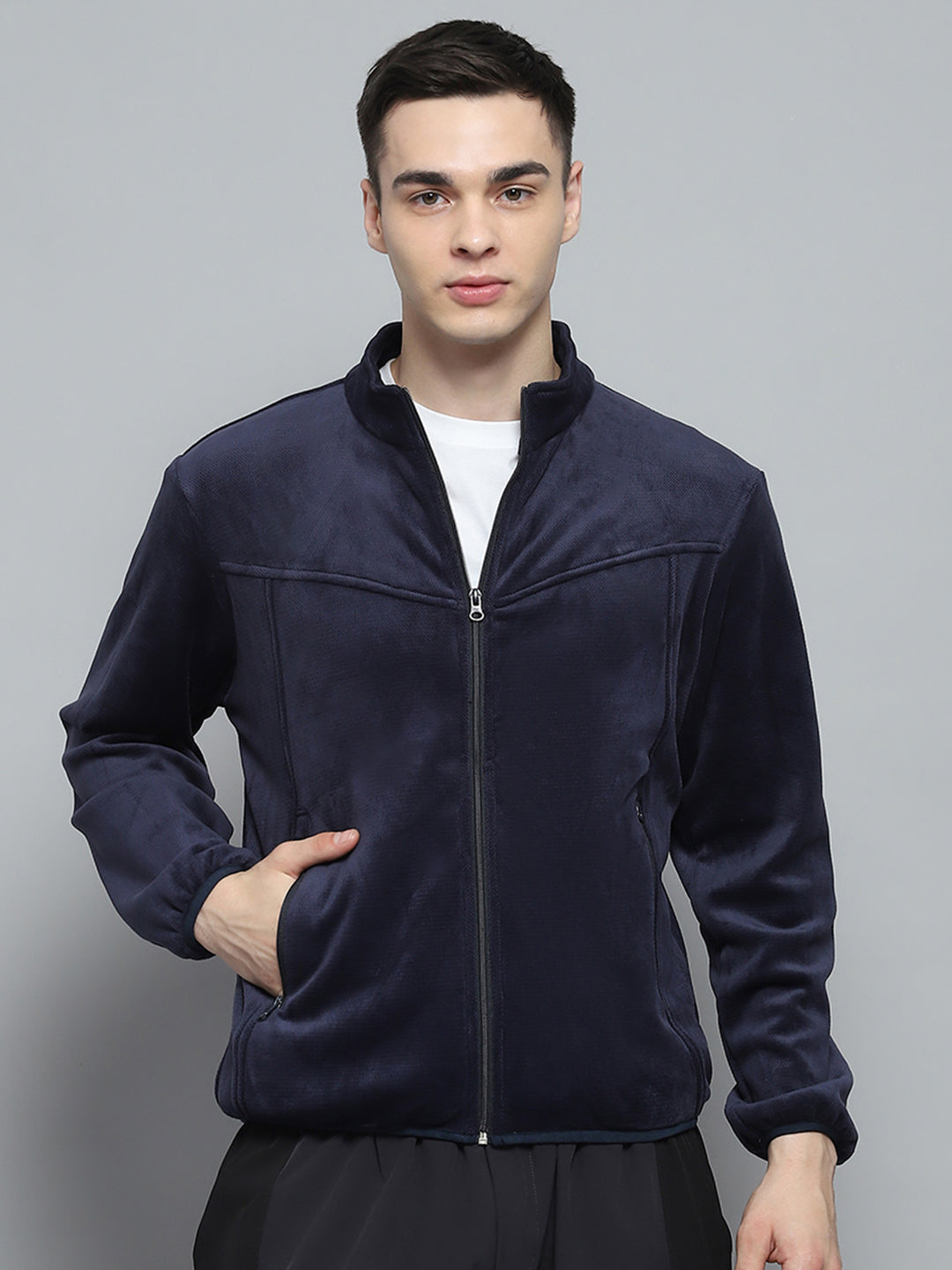 Men Black Solid Detachable Hood Full Sleeve Jacket