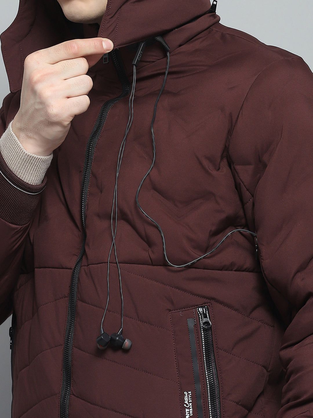 Men Maroon Solid Detachable Hood Full Sleeve Jacket