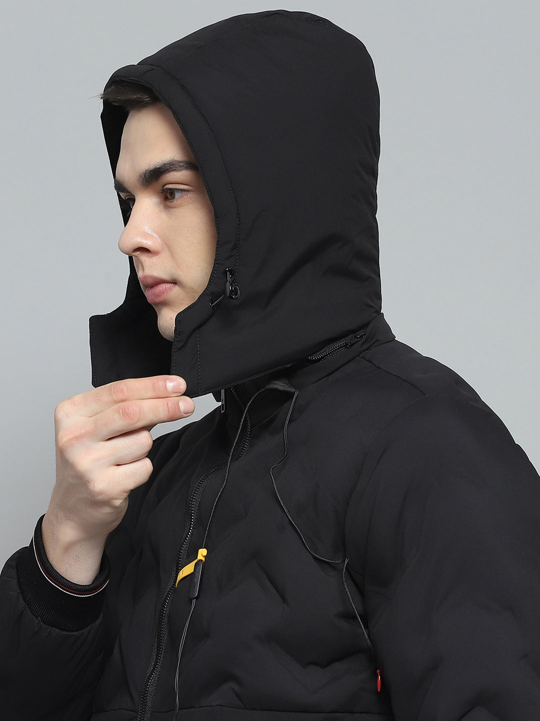 Men Black Solid Detachable Hood Full Sleeve Jacket