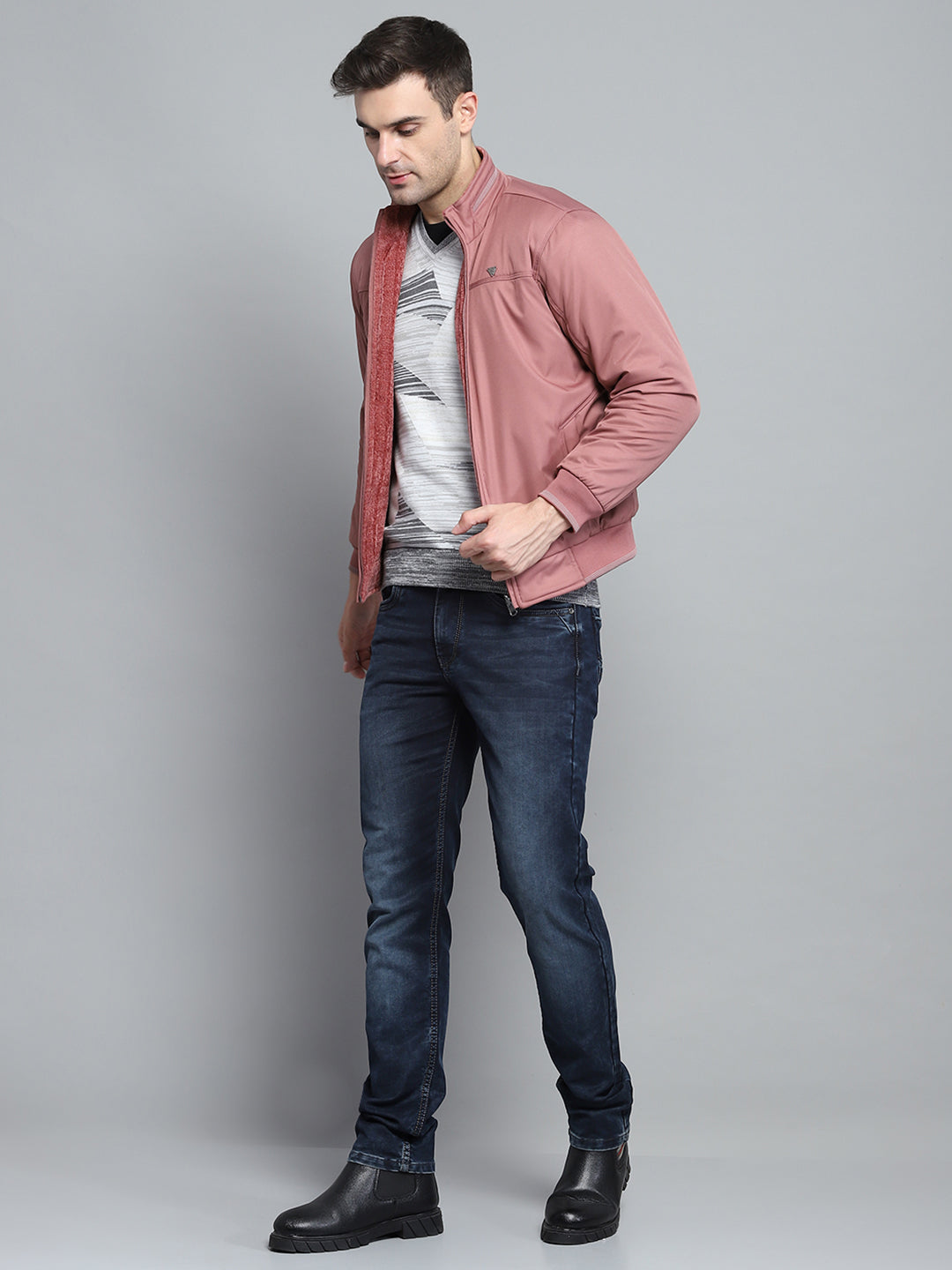 Men Pink Solid Mock Neck Full Sleeve Jacket