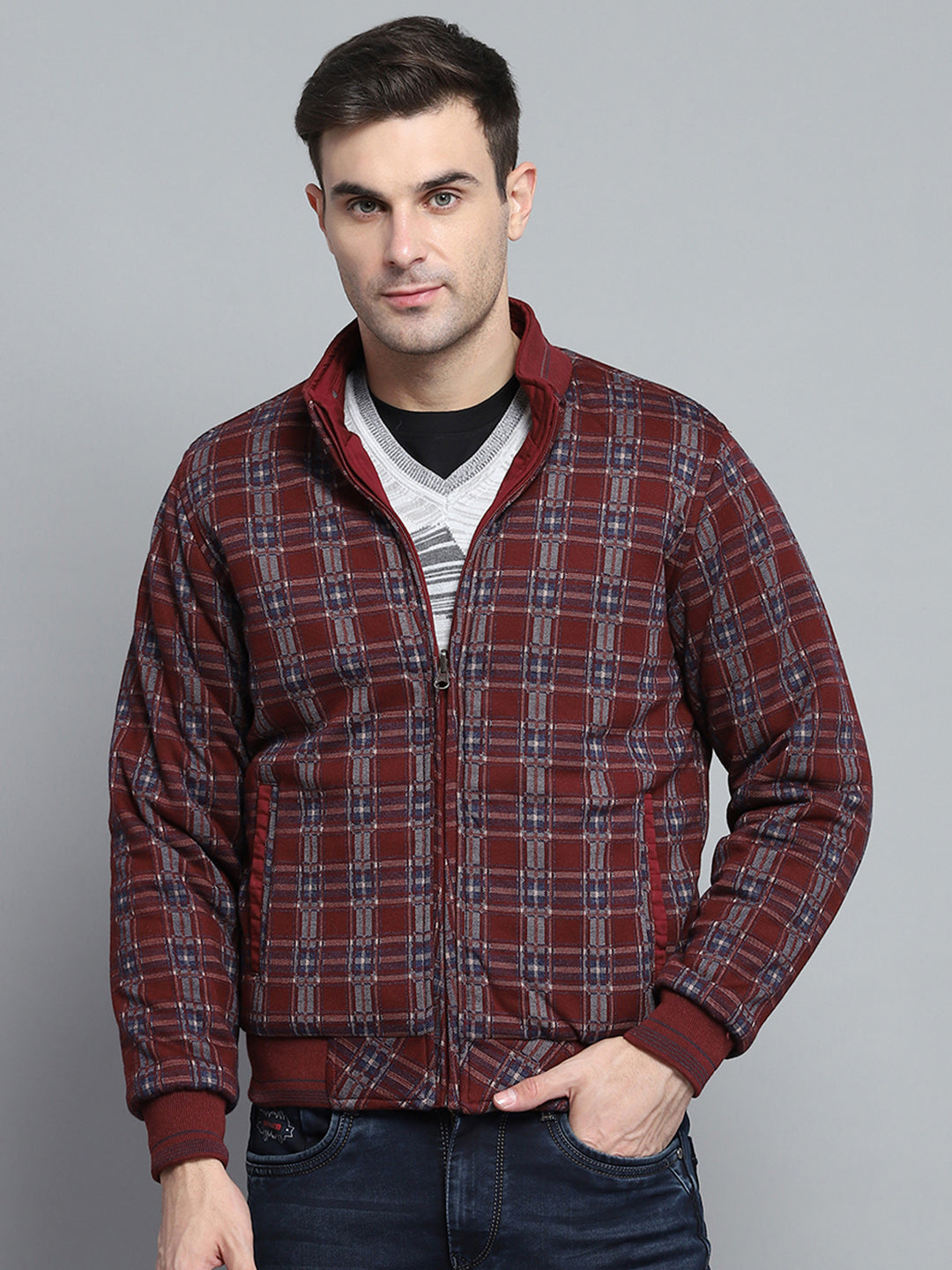 Men Maroon Solid Mock Neck Full Sleeve Jacket