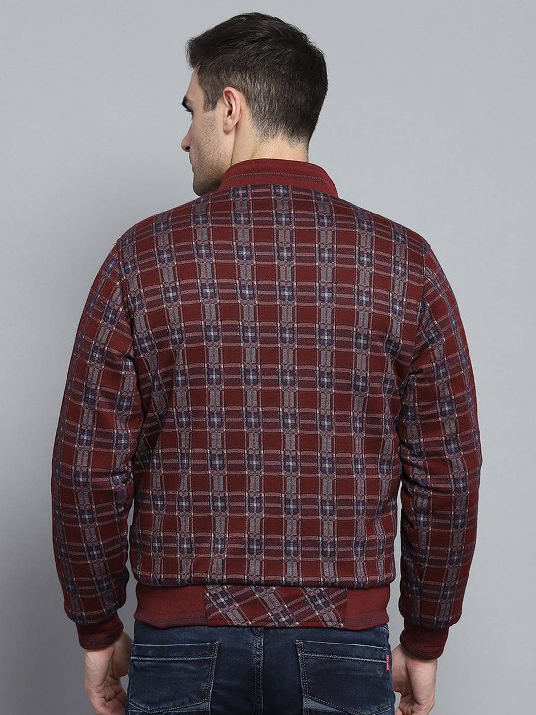 Men Maroon Solid Mock Neck Full Sleeve Jacket